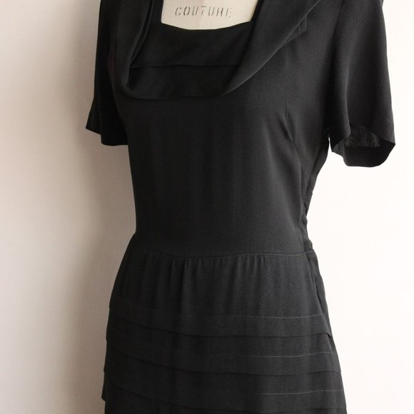 Vintage 1940s Dress / Black Rayon Dress With Shawl Collar, Front Peplum Shoulder - Picture 8 of 11